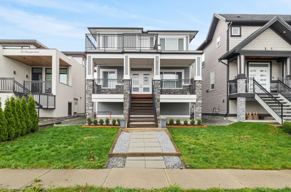 House for sale at 211 Hampton Street New Westminster British Columbia - MLS: R3099503