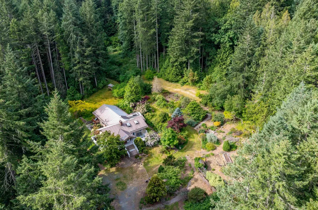 211 MORGAN ROAD, Galiano Island BC V0N 1P0, Galiano Island BC — Residential for Sale - Photo 3