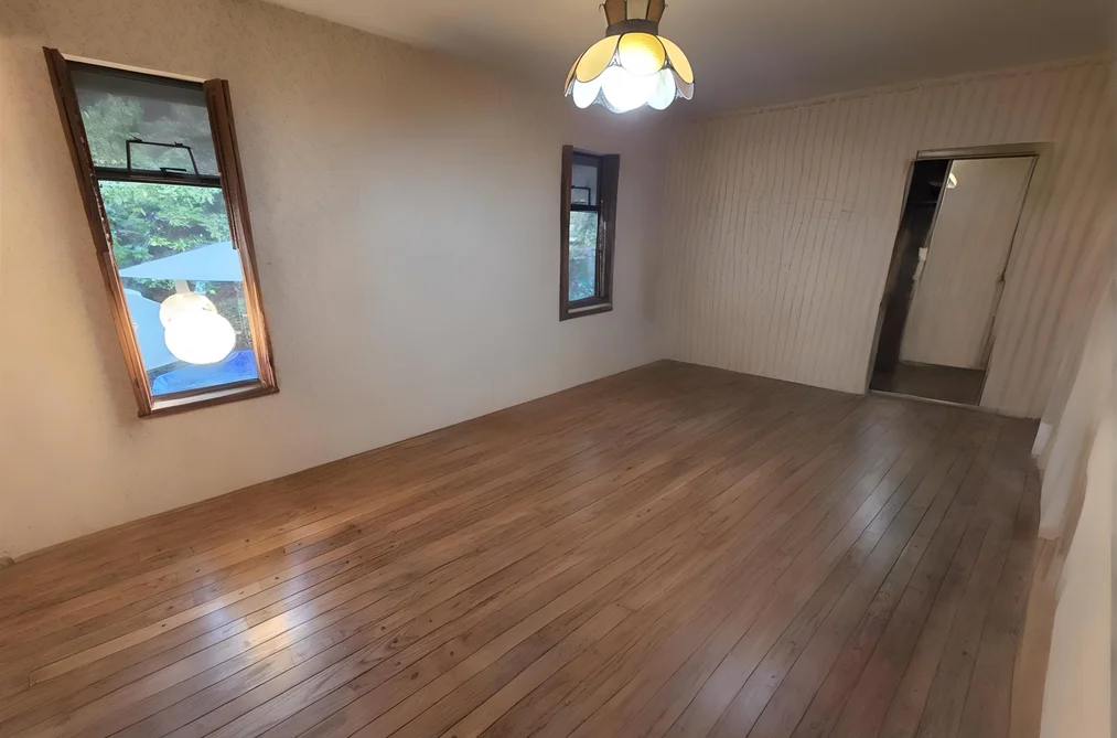 211 N WARWICK AVENUE, Burnaby BC V5B 1K8, Burnaby BC — Residential for Sale - Photo 3