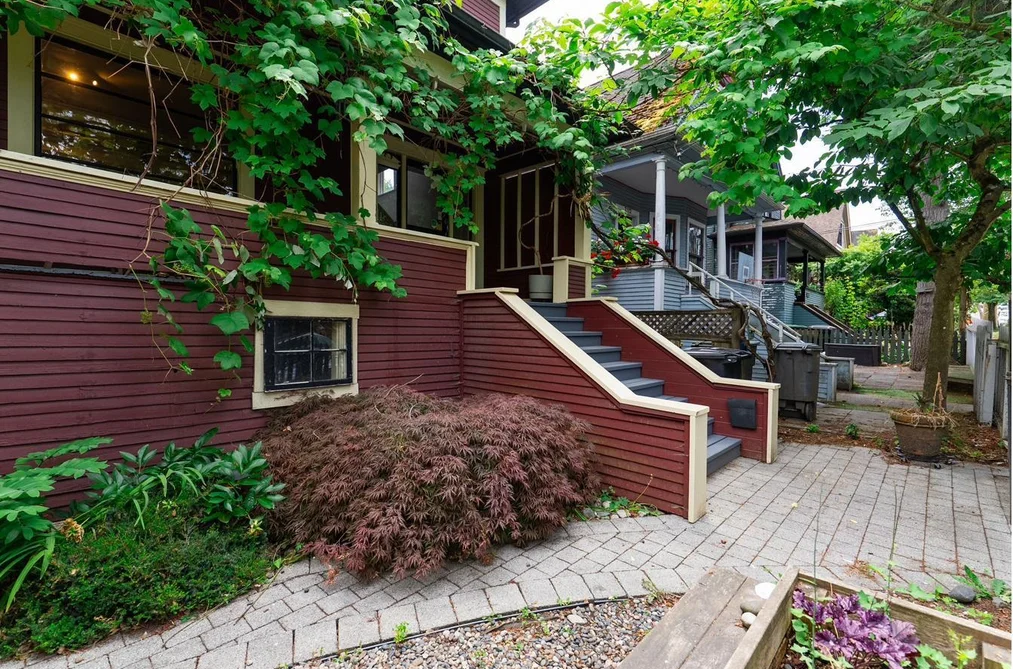2110 ALBERTA STREET, Vancouver BC V5Y 3K3, Vancouver BC — Residential for Sale — Photo 2 of 40