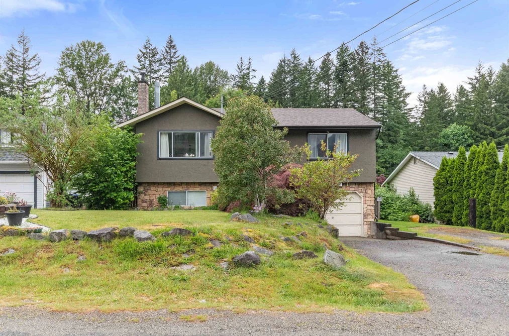 21111 LAKEVIEW CRESCENT, Hope BC V0X 1L1, Hope BC — Residential for Sale - Photo 2