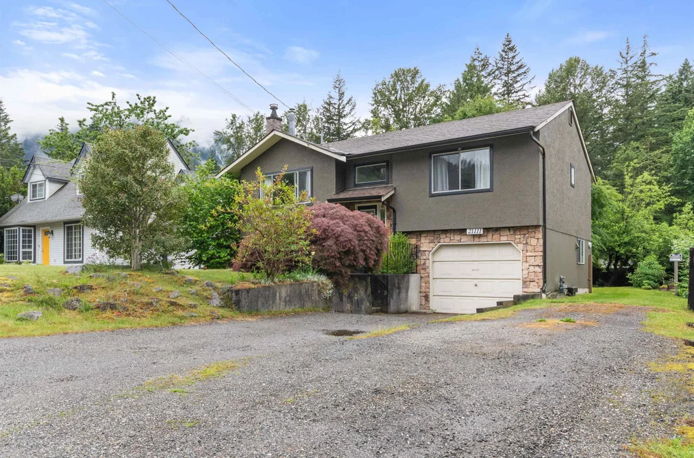 21111 LAKEVIEW CRESCENT, Hope BC V0X 1L1, Hope BC — Residential for Sale - Photo 3