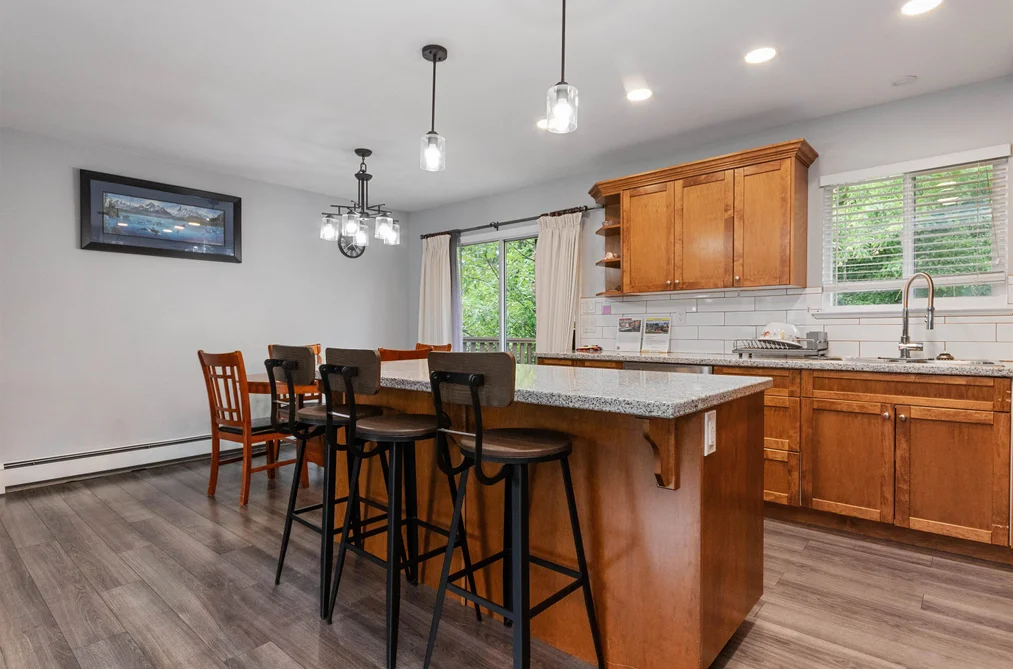 21111 LAKEVIEW CRESCENT, Hope BC V0X 1L1, Hope BC — Residential for Sale - Photo 4