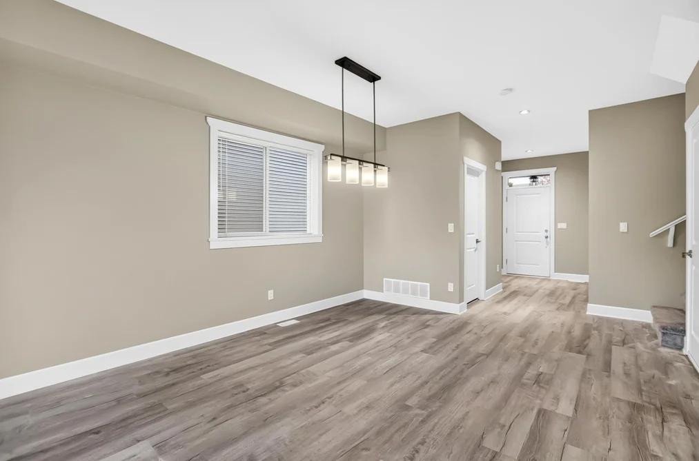 21117 79A Avenue, Langley, BC - House for Sale - Photo 4 of 39 21117 79A Avenue, Langley, BC - House for Sale - Photo 4 of 39