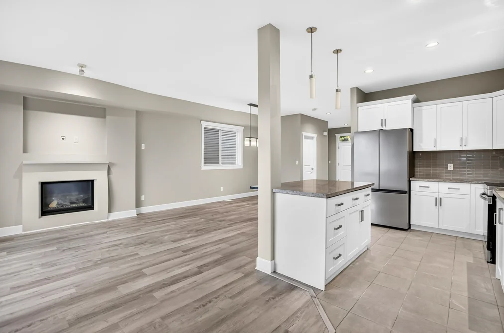 21117 79A Avenue, Langley, BC - House for Sale - Photo 7 of 39 21117 79A Avenue, Langley, BC - House for Sale - Photo 7 of 39