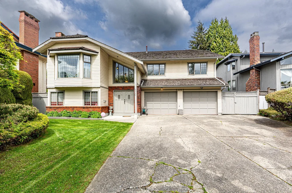 House for sale at 2117 Knightswood Place Burnaby British Columbia - MLS: R3118861