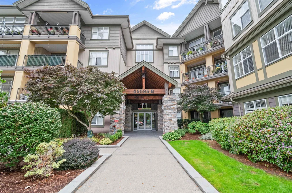 Condo for sale at 211b 45595 Tamihi Way Chilliwack British Columbia - MLS: R3169455