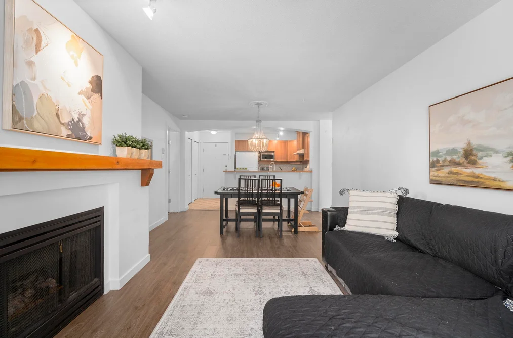 Condo for sale at 212 1432 Parkway Boulevard Coquitlam British Columbia - MLS: R3107634