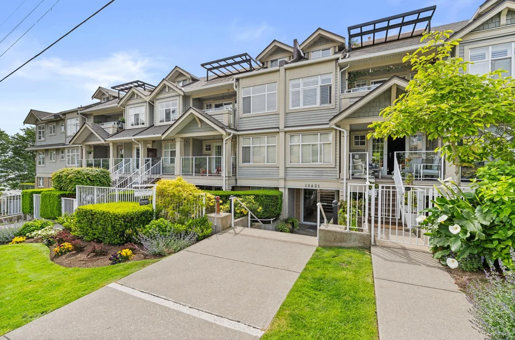 212 15621 MARINE DRIVE, White Rock BC V4B 1E1, White Rock BC — Residential for Sale - Photo 3