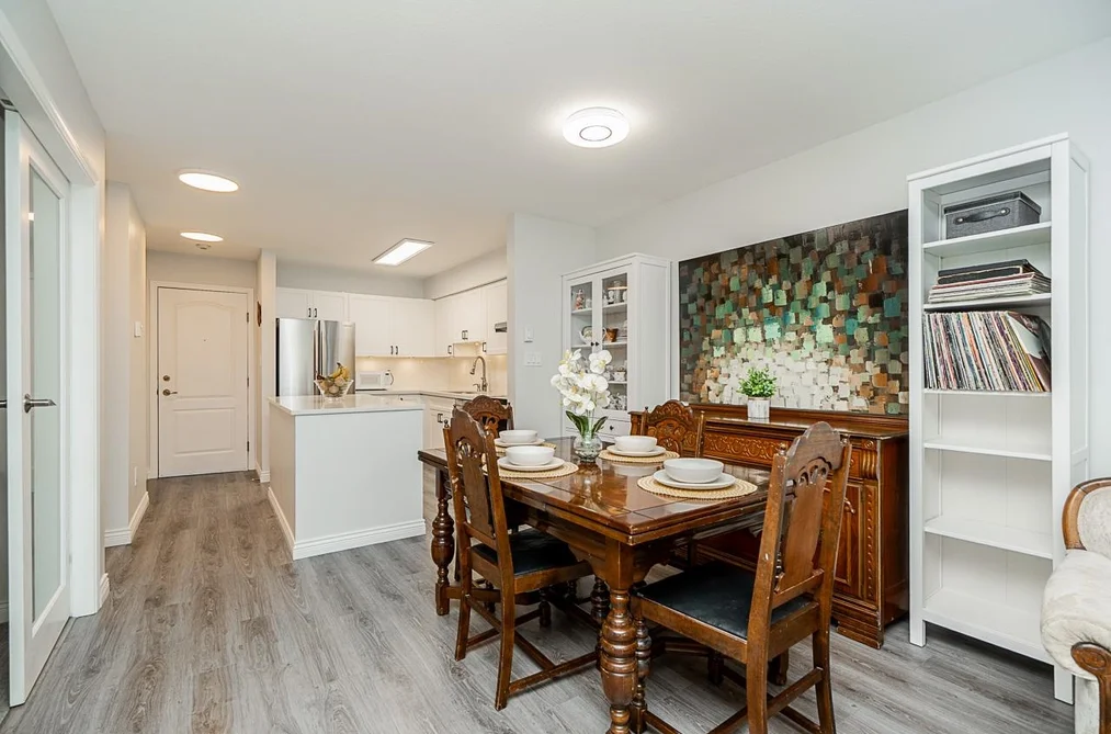 212 15991 THRIFT AVENUE, White Rock BC V4B 2M9, White Rock BC — Residential for Sale - Photo 7
