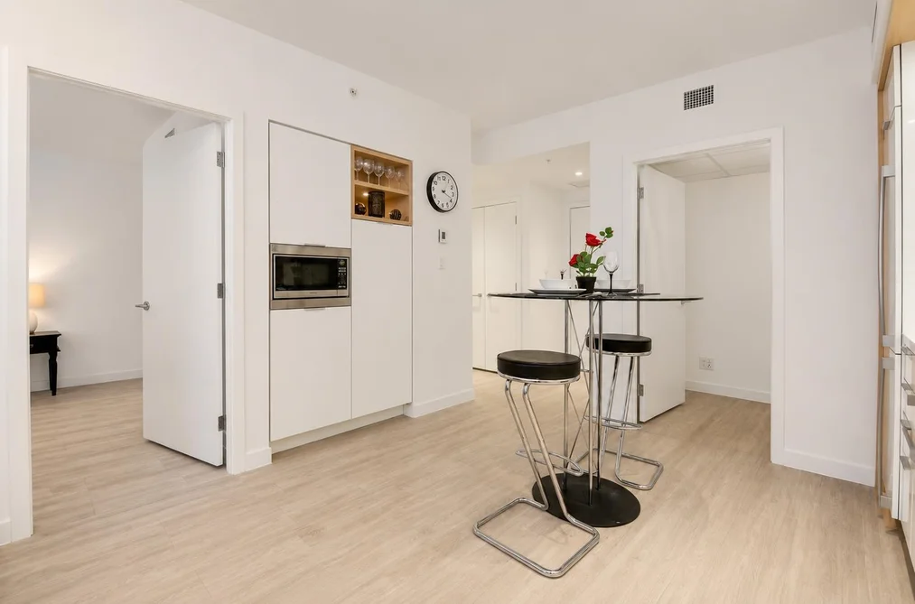 212 1661 QUEBEC STREET, Vancouver BC V6A 0H2, Vancouver BC — Residential for Sale — Photo 5 of 13