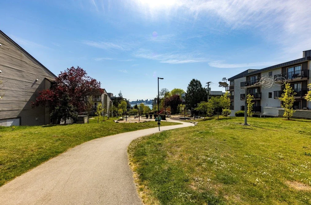 212 236 W 2ND STREET, North Vancouver BC V7M 1C6, North Vancouver BC — Residential for Sale - Photo 4