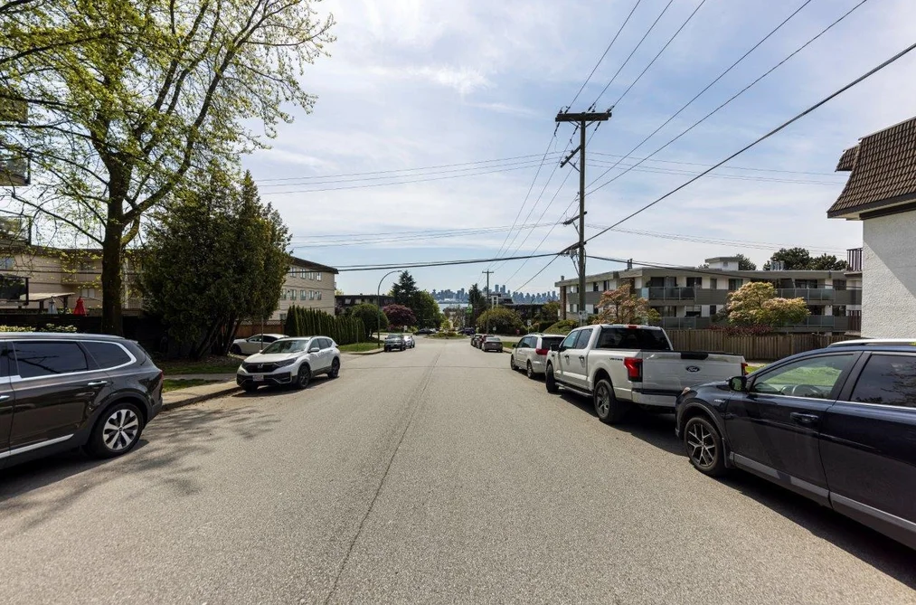 212 236 W 2ND STREET, North Vancouver BC V7M 1C6, North Vancouver BC — Residential for Sale - Photo 5