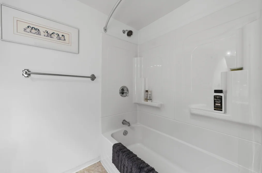 212 2620 FROMME ROAD, North Vancouver BC V7J 2R3, North Vancouver BC — Residential for Sale - Photo 7
