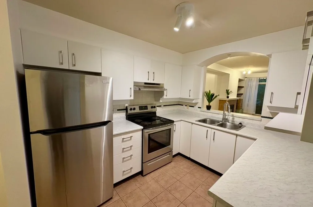 Condo for sale at 212 3600 Windcrest Drive North Vancouver British Columbia - MLS: R3154038