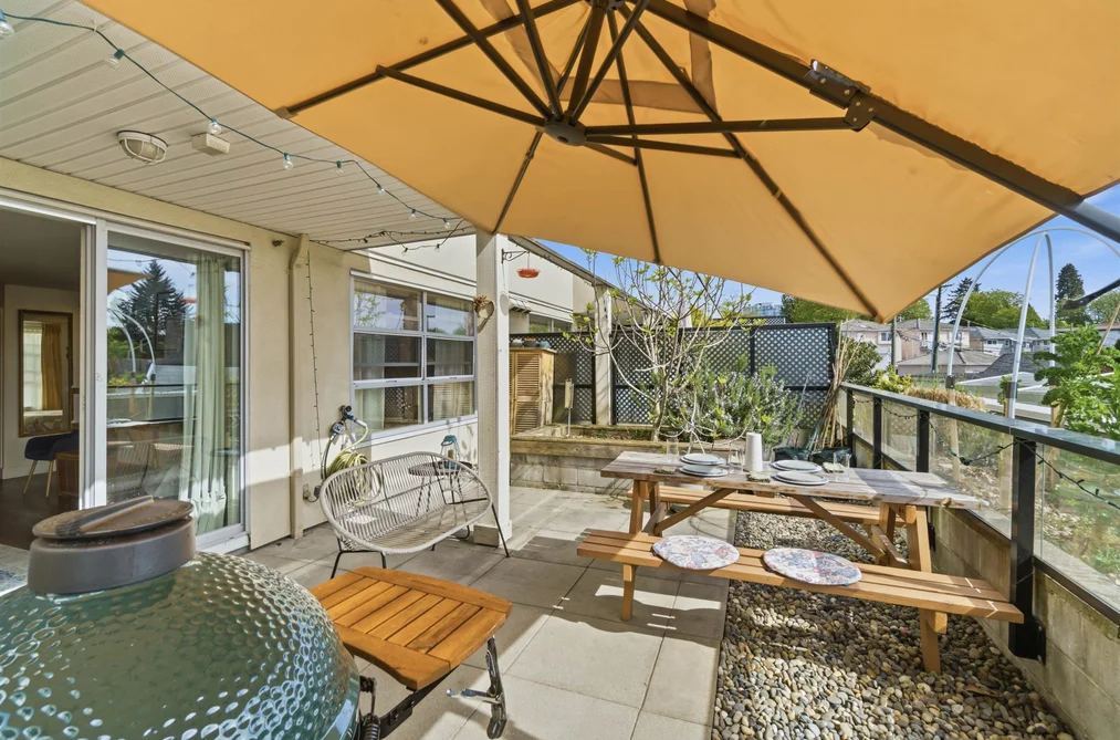 Condo for sale at 212 4338 Commercial Street Vancouver British Columbia - MLS: R3119287