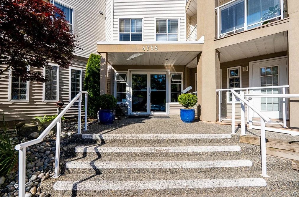 #212 4758 53 STREET, Delta BC V4K 2Z1, Ladner BC — Residential for Sale - Photo 2