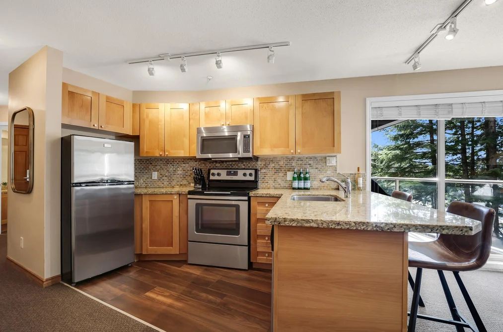 212 4800 SPEARHEAD DRIVE, Whistler BC V0N 1B4, Whistler BC — Residential for Sale - Photo 6