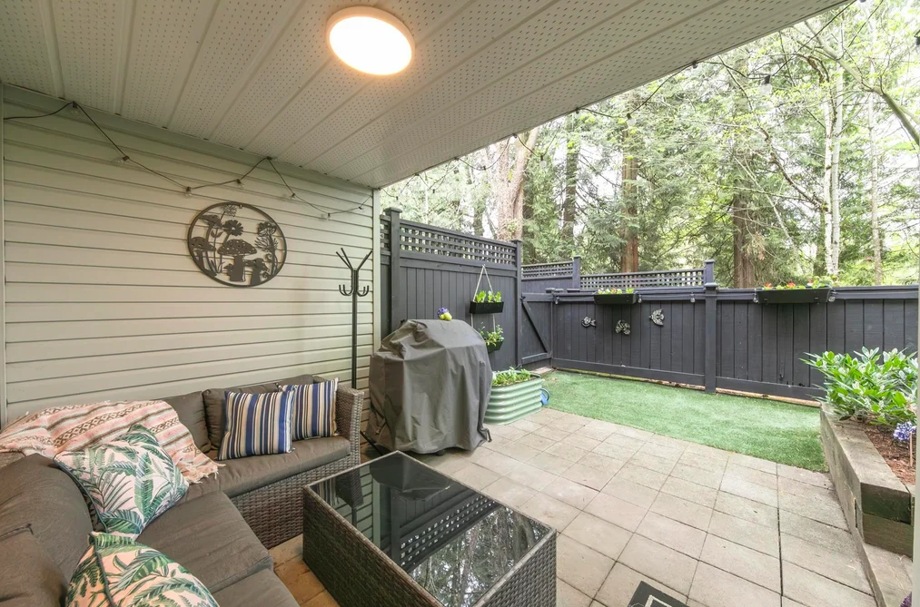 Condo for sale at 212 6893 Prenter Street Burnaby British Columbia - MLS: R3115041