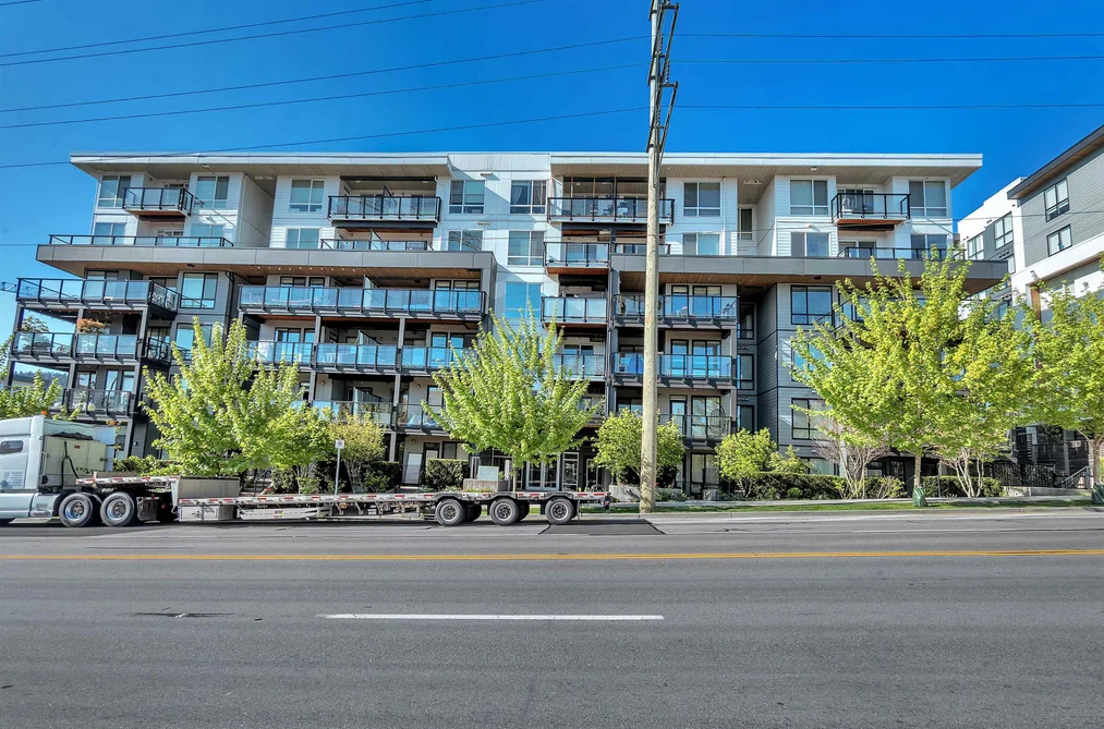 212 707 COMO LAKE AVENUE, Coquitlam BC V3J 0J5, Coquitlam BC — Residential for Sale - Photo 2