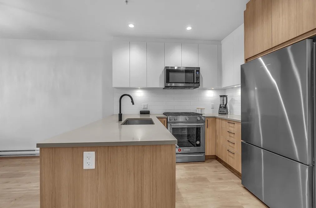 212 707 COMO LAKE AVENUE, Coquitlam BC V3J 0J5, Coquitlam BC — Residential for Sale - Photo 5