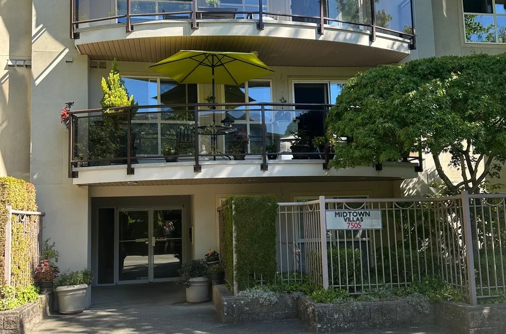Condo for sale at 212 7505 138 Street Surrey British Columbia - MLS: R3150774