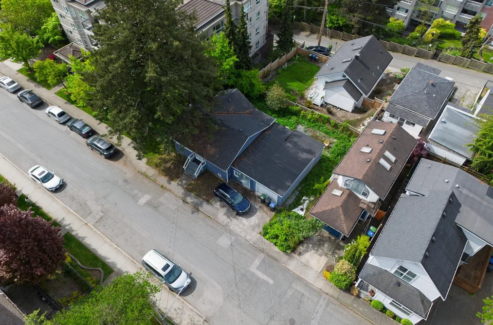 212 MOWAT STREET, New Westminster BC V3M 4B2, New Westminster BC — Residential for Sale - Photo 3