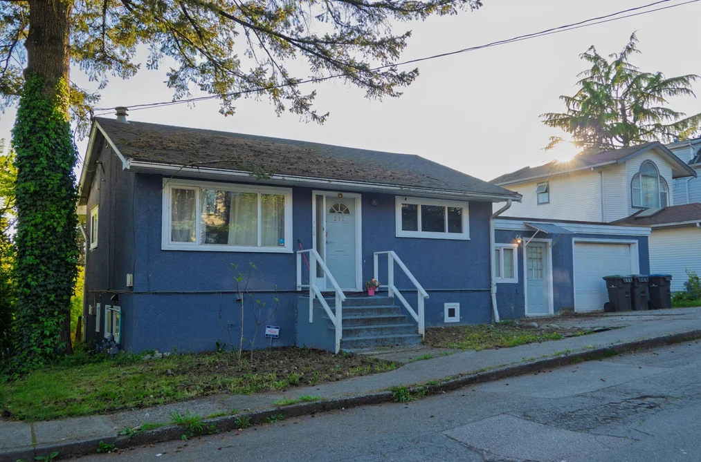 212 MOWAT STREET, New Westminster BC V3M 4B2, New Westminster BC — Residential for Sale - Photo 4