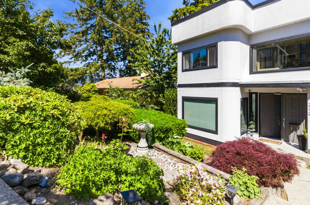 House for sale at 212 N Sea Avenue Burnaby British Columbia - MLS: R3151755