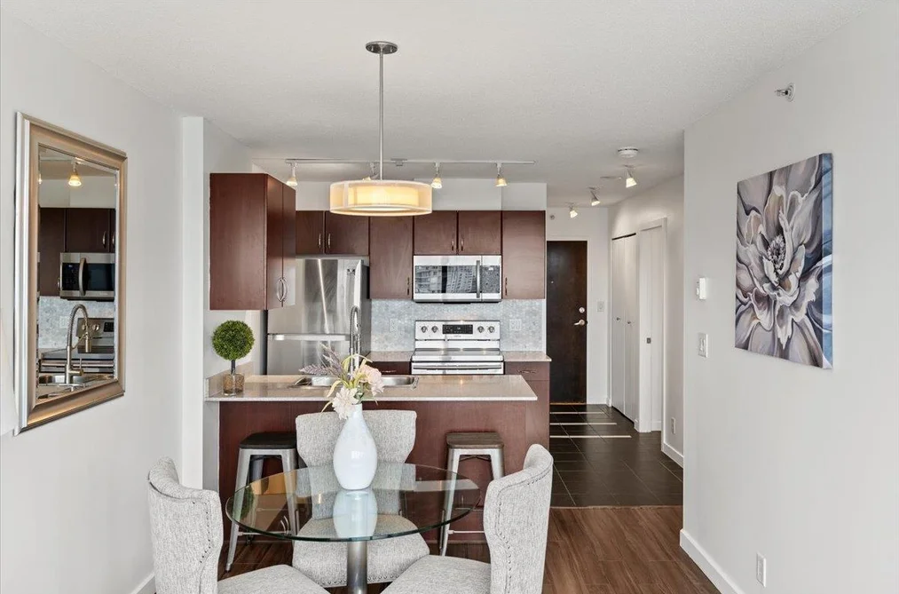 2123 938 SMITHE STREET, Vancouver BC V6Z 3H8, Vancouver BC — Residential for Sale — Photo 2 of 30