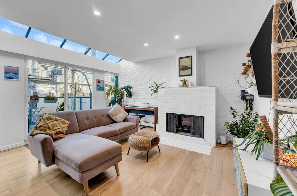 Condo for sale at 2125 York Avenue Vancouver British Columbia - MLS: R3113261