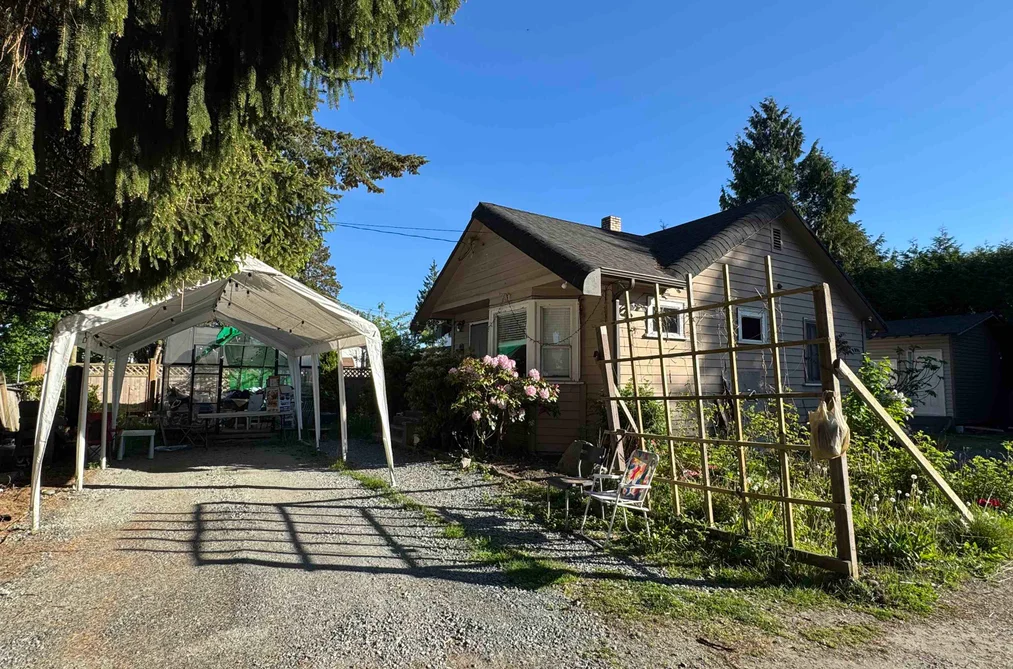 2127 KING GEORGE BOULEVARD, Surrey BC V4A 5A3, Surrey BC — Residential for Sale - Photo 3
