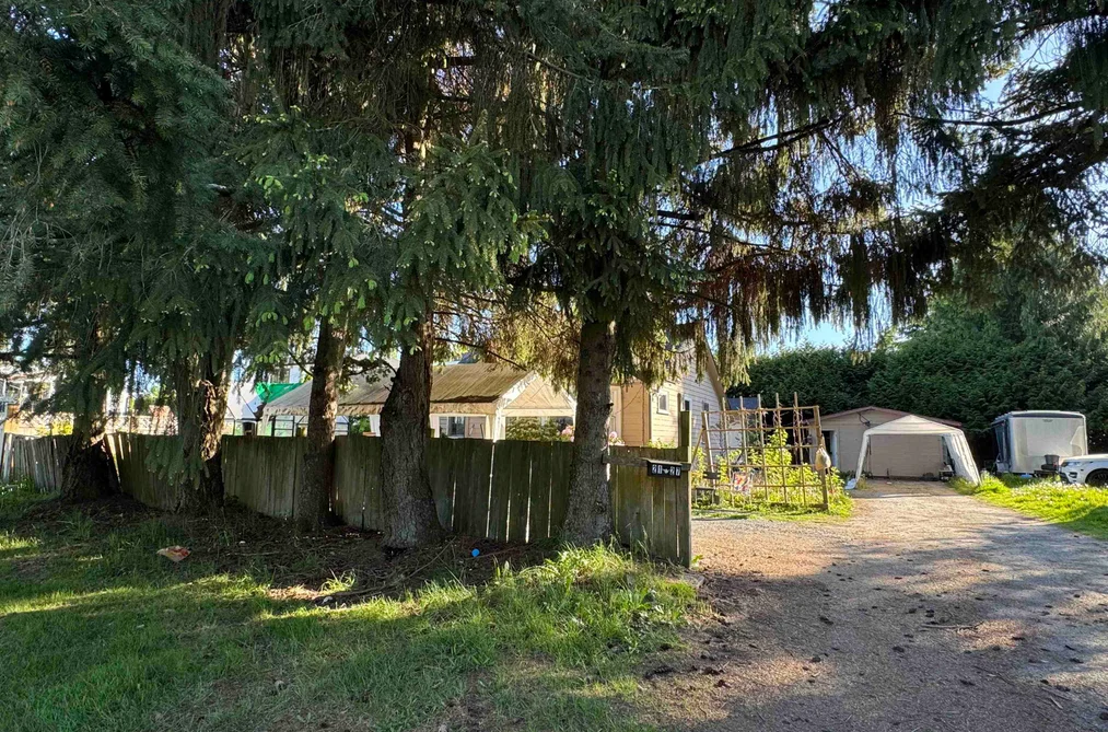 2127 KING GEORGE BOULEVARD, Surrey BC V4A 5A3, Surrey BC — Residential for Sale - Photo 6