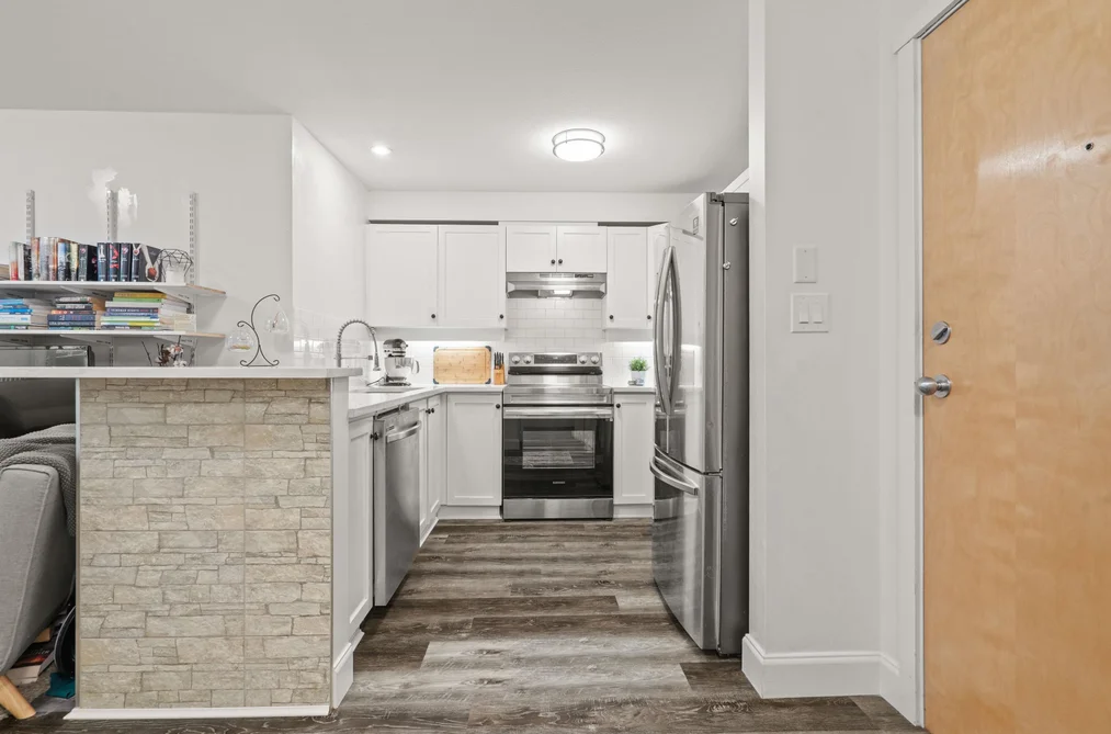 213 15 SMOKEY SMITH PLACE, New Westminster BC V3L 5V7, New Westminster BC — Residential for Sale - Photo 4