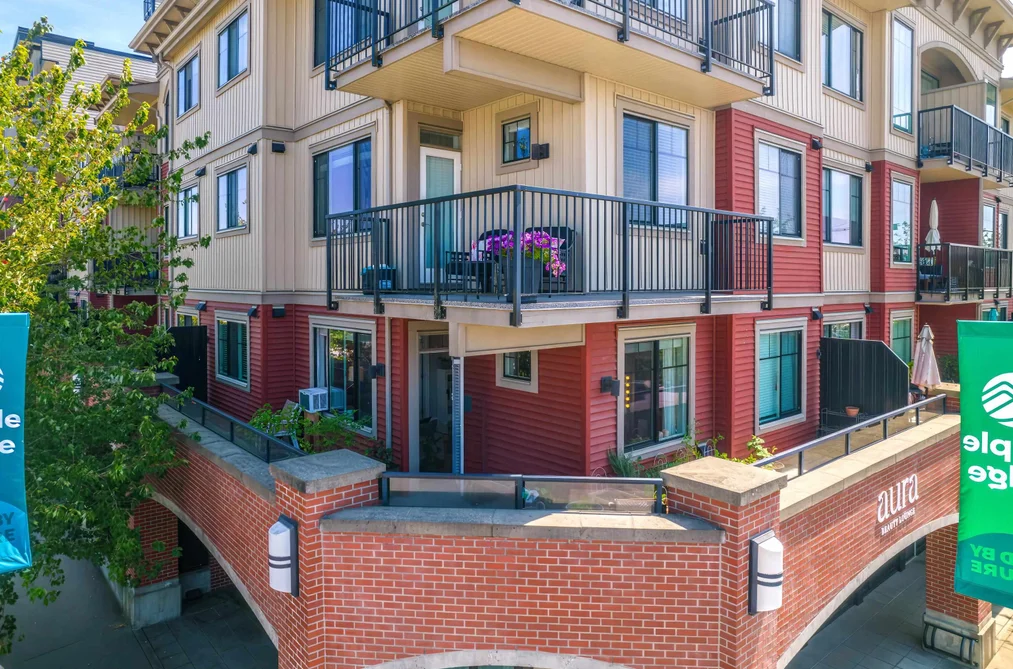 Condo for sale at 213 11882 226th Street Maple Ridge British Columbia - MLS: R3147490