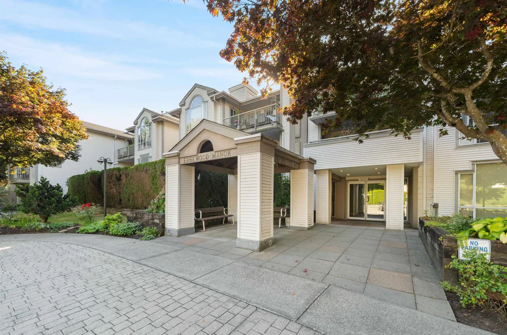 Condo for sale at 213 19122 122nd Avenue Pitt Meadows British Columbia - MLS: R3162273