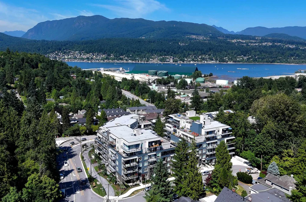 Condo for sale at 213 2002 St. George Street Port Moody British Columbia - MLS: R3157327