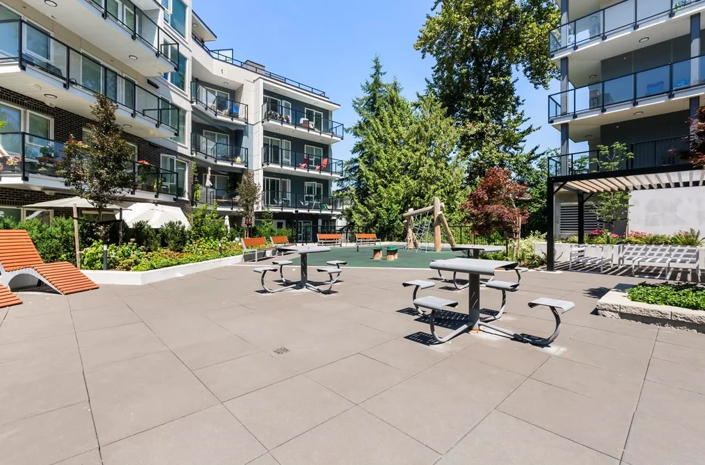 213 2002 ST. GEORGE STREET, Port Moody, BC — Residential for Sale — Photo 35 of 39