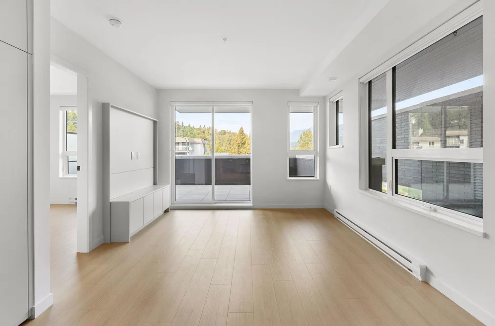 Condo for sale at 213 2015 St. Johns Street Port Moody British Columbia - MLS: R3167058