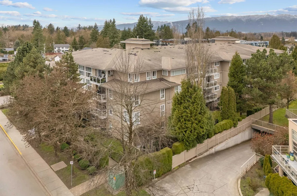 Condo for sale at 213 22255 122 Avenue Maple Ridge British Columbia - MLS: R3120293