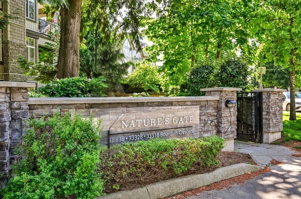 213 33318 E BOURQUIN CRESCENT, Abbotsford, BC — Residential for Sale - Main Photo