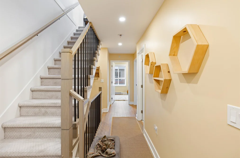 213-37808 Third Avenue, Squamish, BC - Townhouse for Sale - Photo 18 of 21 213-37808 Third Avenue, Squamish, BC - Townhouse for Sale - Photo 18 of 21