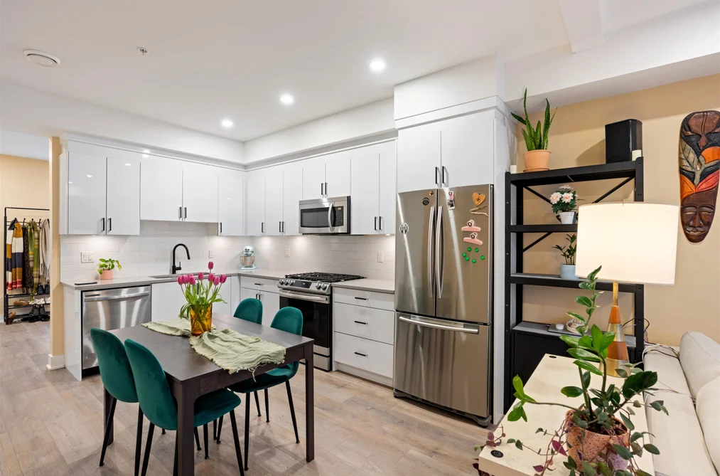 213-37808 Third Avenue, Squamish, BC - Townhouse for Sale - Photo 8 of 21 213-37808 Third Avenue, Squamish, BC - Townhouse for Sale - Photo 8 of 21