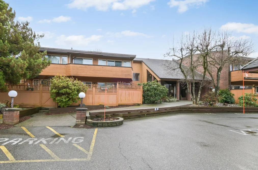 Condo for sale at 213 46210 Chilliwack Central Road Chilliwack British Columbia - MLS: R3084600