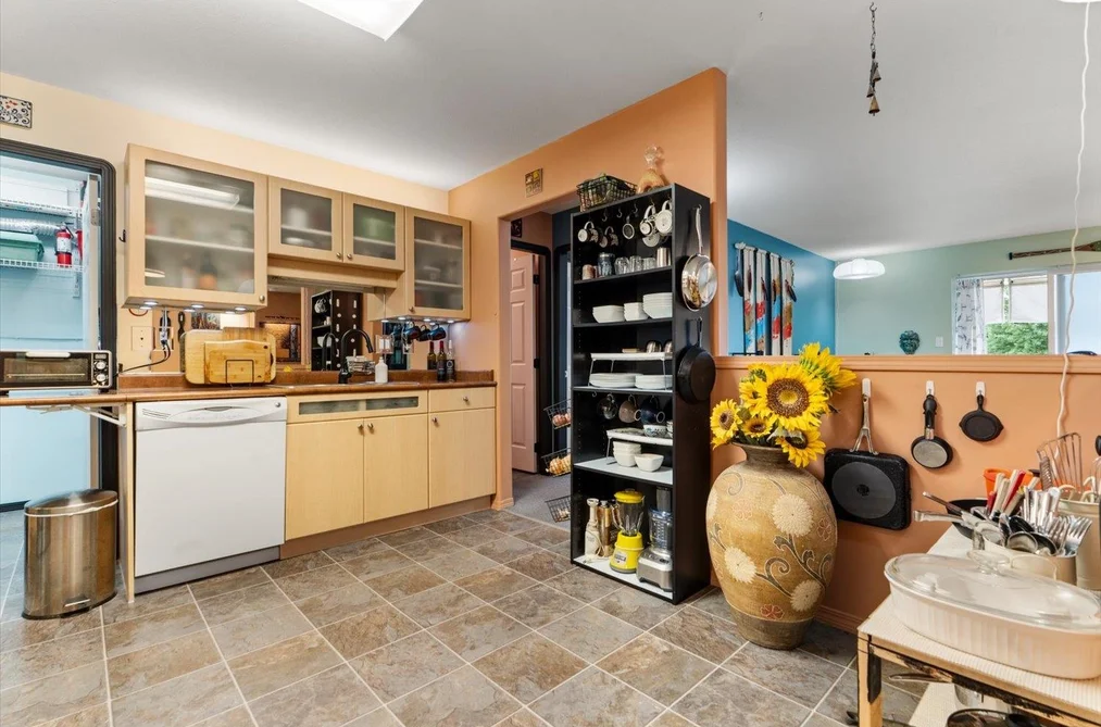 213 46693 YALE ROAD, Chilliwack, BC — Residential for Sale — Photo 10 of 36