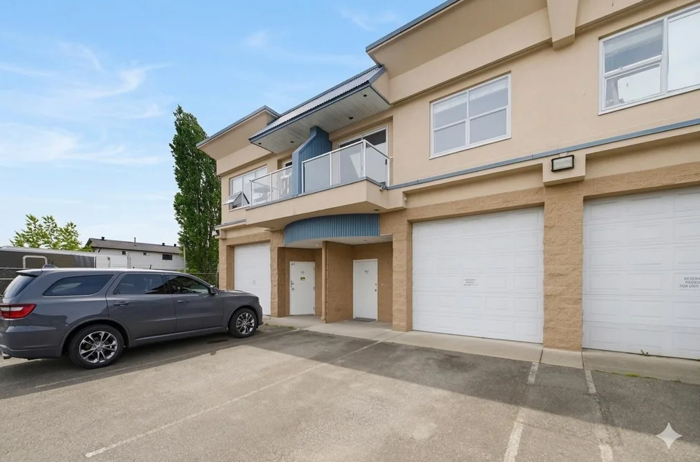 213 5678 199 STREET, Langley BC V3A 1H8, Langley BC — Residential for Sale - Photo 2
