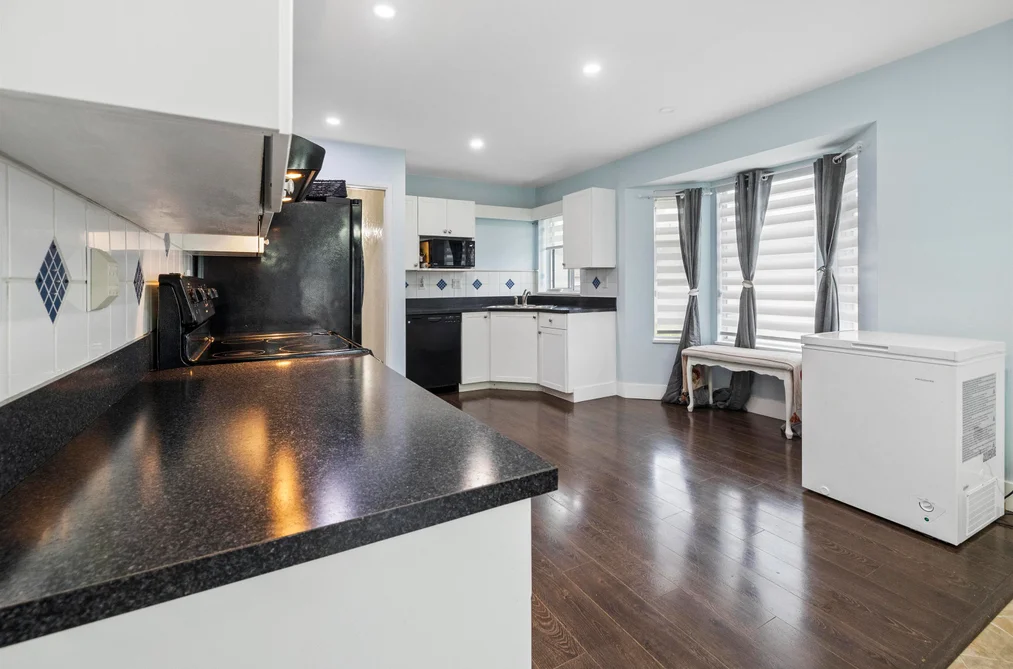 213 7156 121 STREET, Surrey BC V3W 0J6, Surrey BC — Residential for Sale - Photo 7