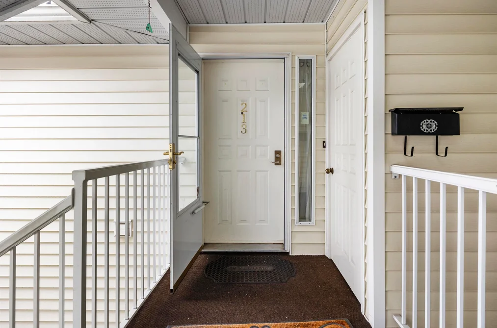 213 - 7156 121 Street, Surrey, BC - MLS: R3179652 - Photo 2 213 - 7156 121 Street, Surrey, BC - MLS: R3179652 - Photo 2