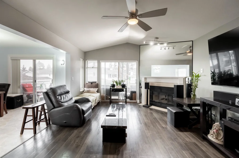 213 - 7156 121 Street, Surrey, BC - MLS: R3179652 - Photo 4 213 - 7156 121 Street, Surrey, BC - MLS: R3179652 - Photo 4
