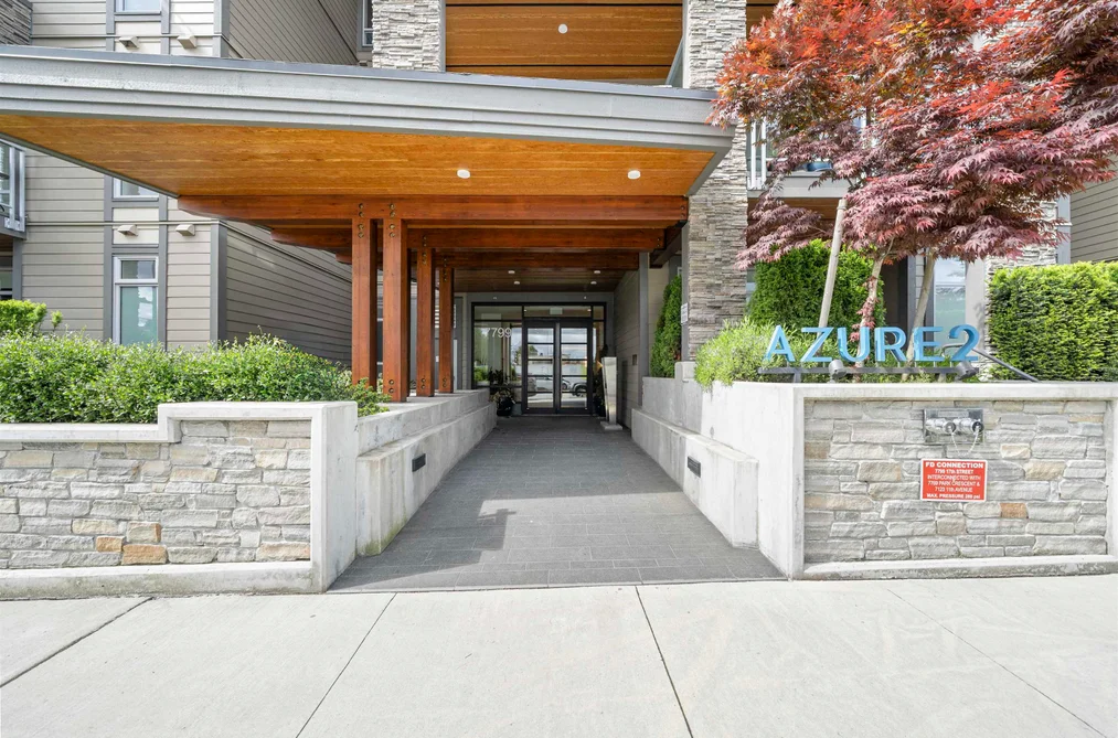 Condo for sale at 213 7799 17th Street Burnaby British Columbia - MLS: R3125409